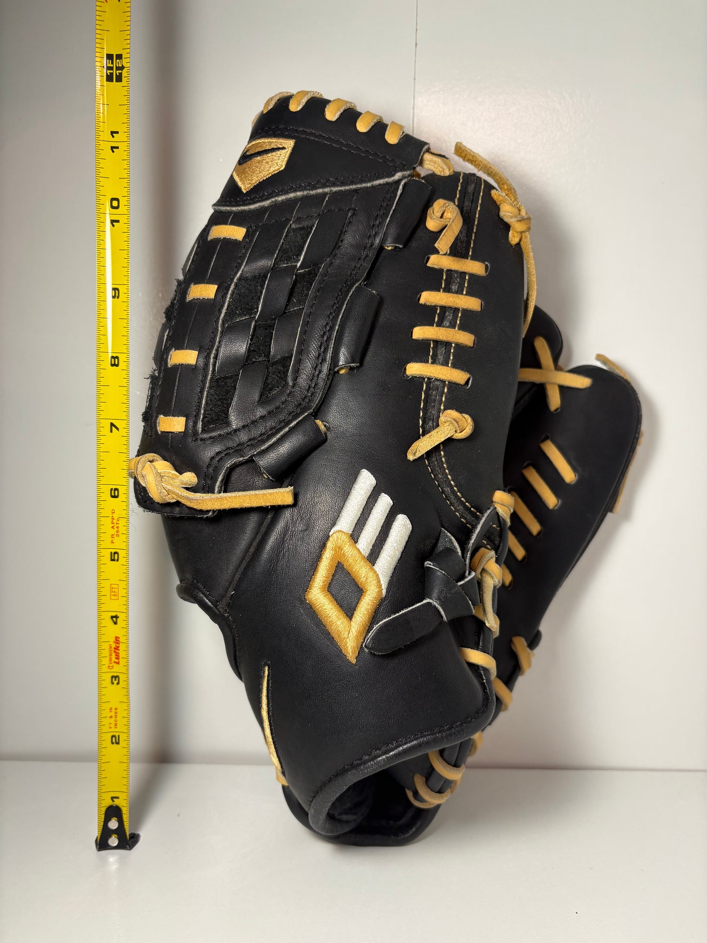 Nike Diamond Elite RHT Baseball Glove