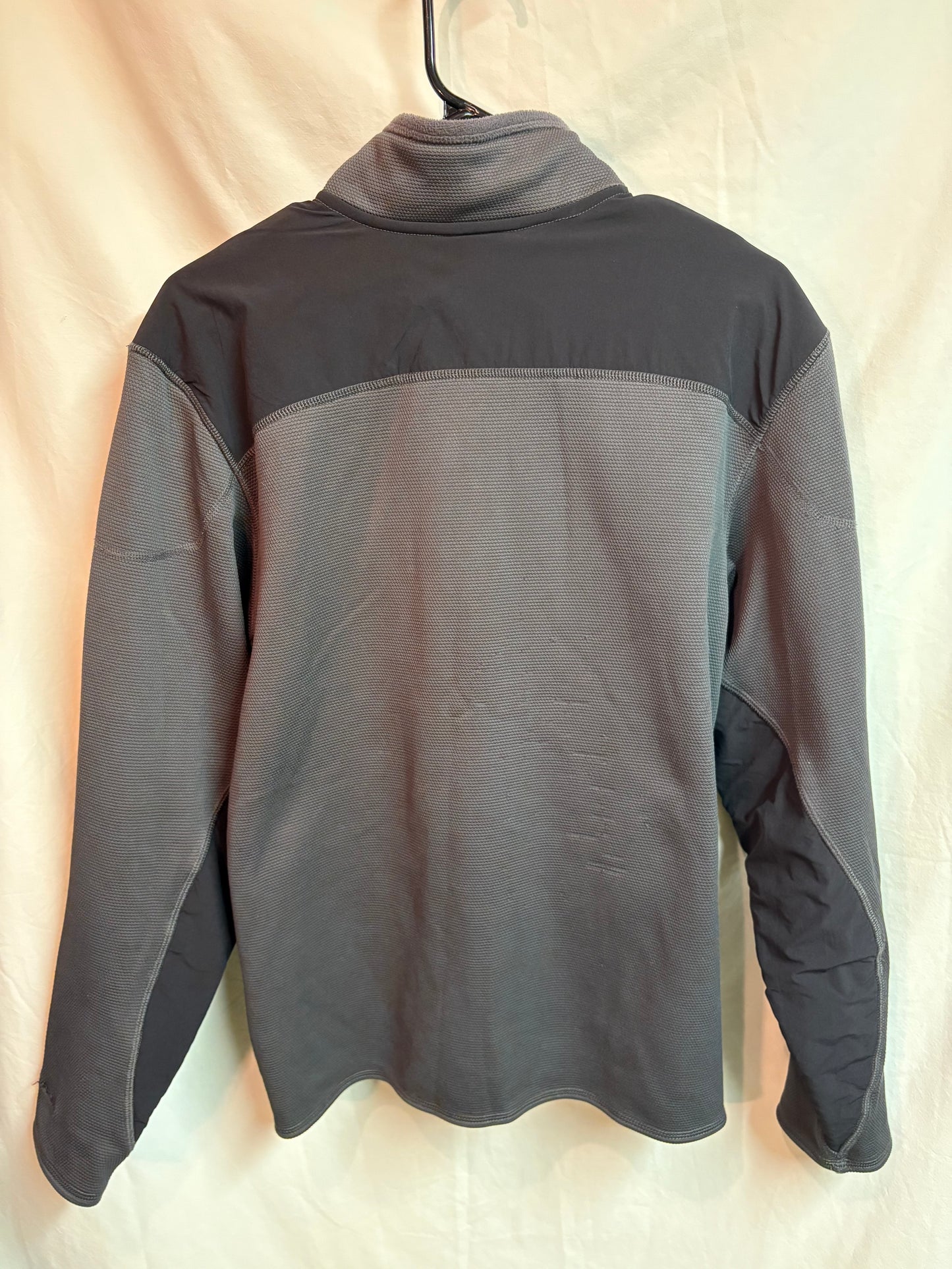 The North Face TKA Stealth Full Zip Jacket in Gray and Black