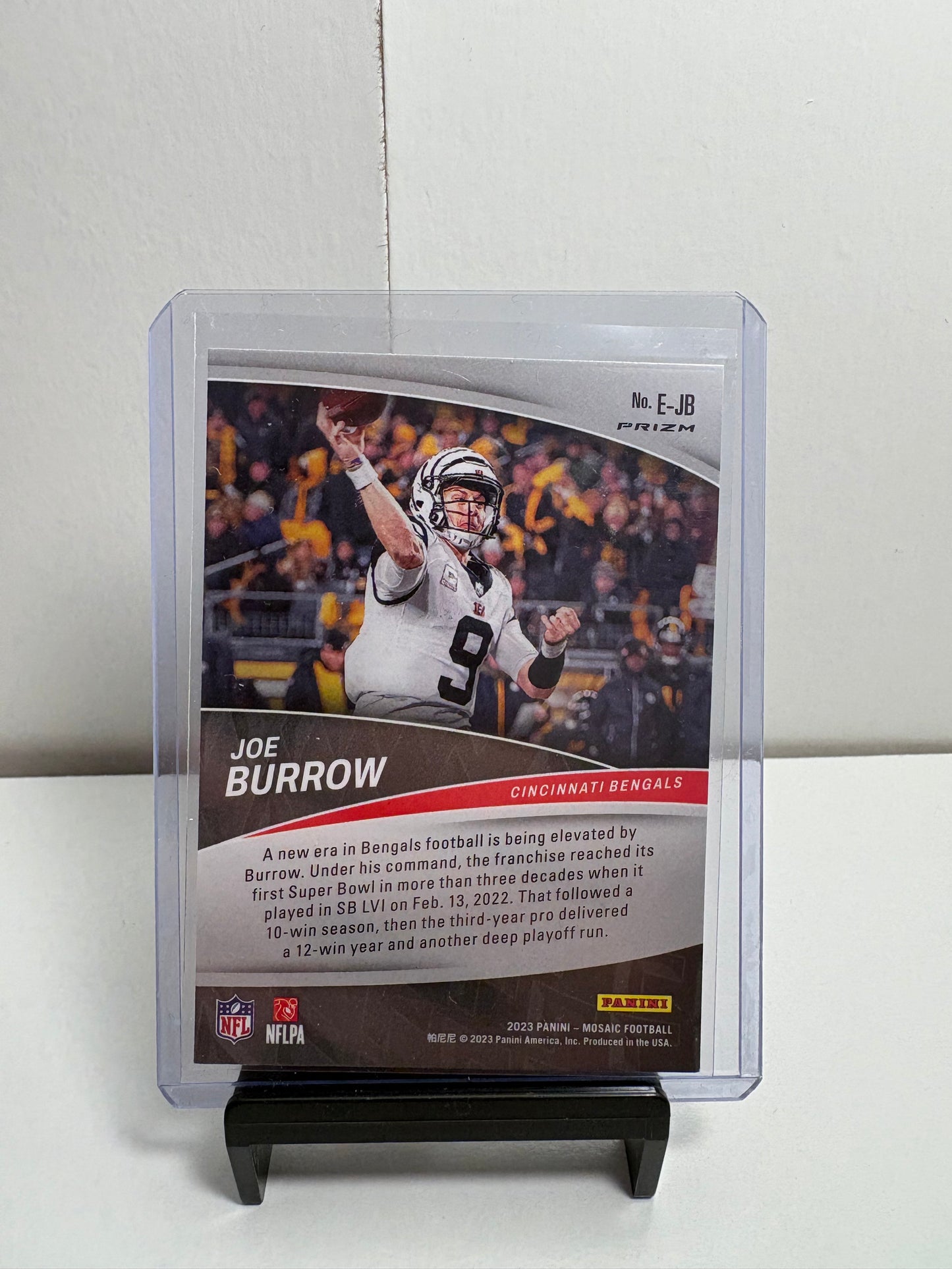 Lot of 2 Joe Burrow Football Cards
