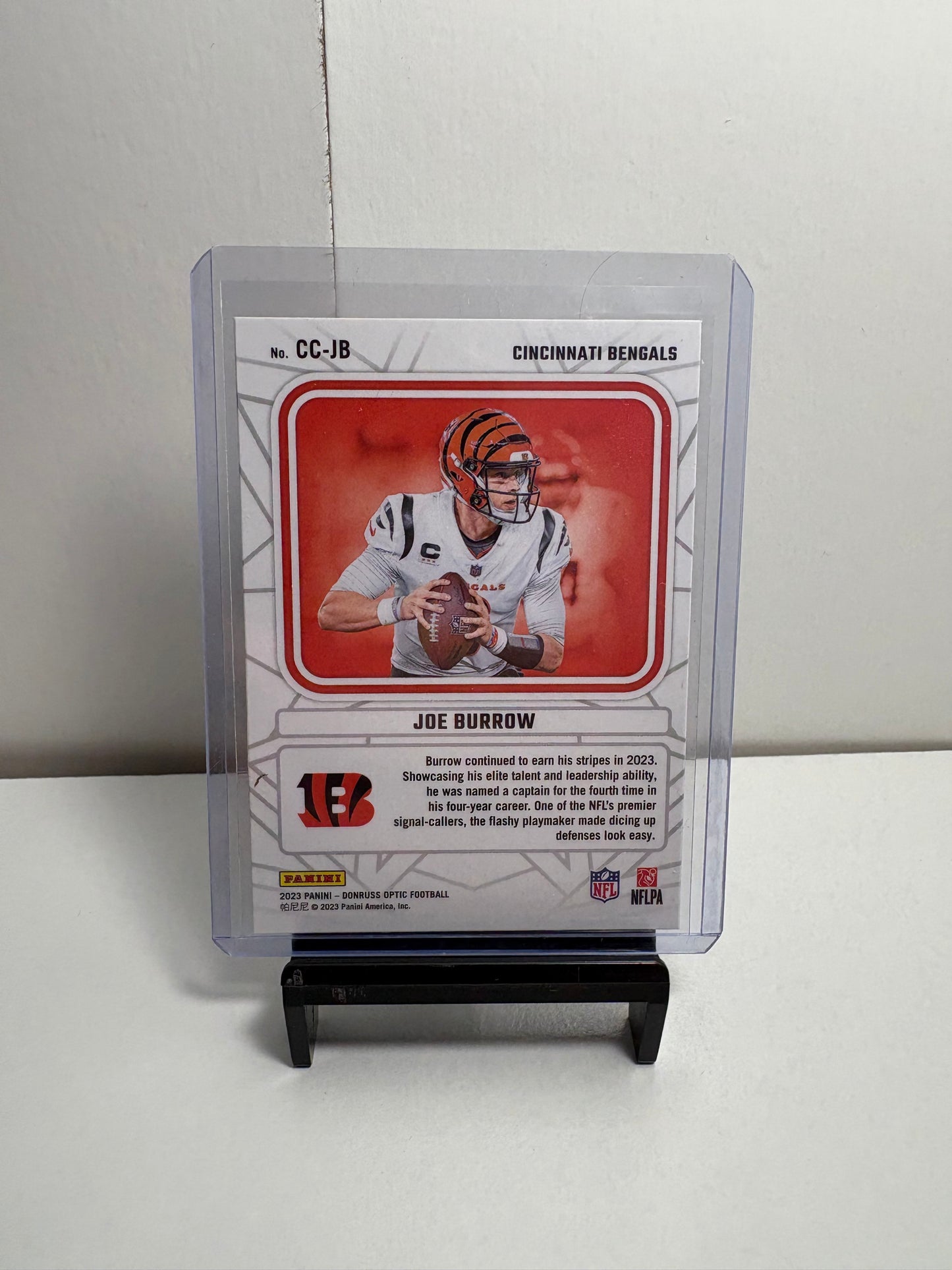 Lot of 2 Joe Burrow Football Cards