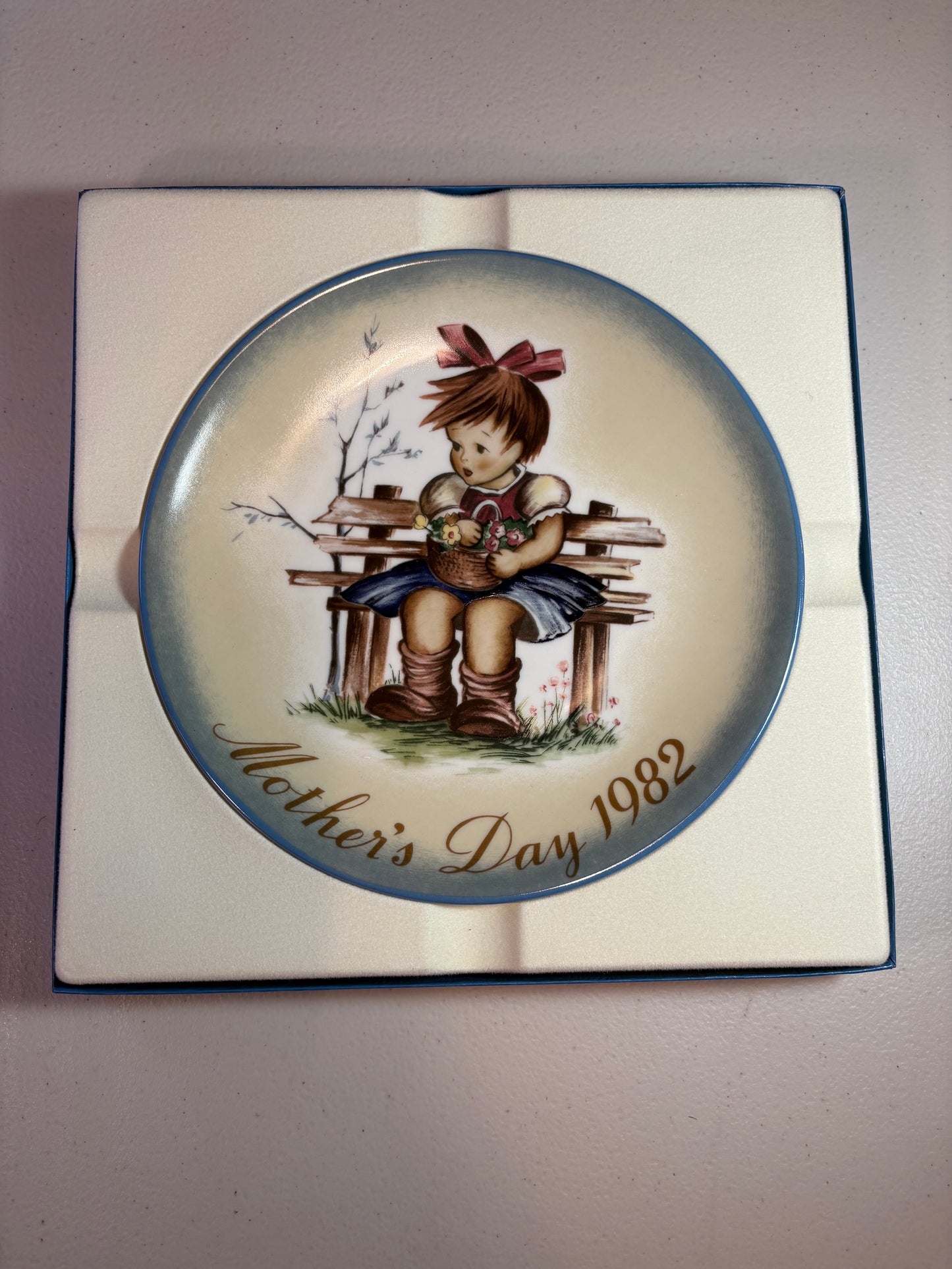 Lot of 3 Vintage 1980's Hummel Mothers Day Collector Plates