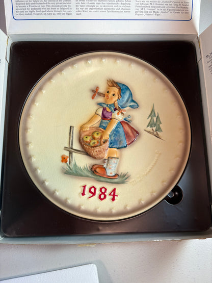 Lot of 3 Vintage 1980's Hummel Annual Collector Plates