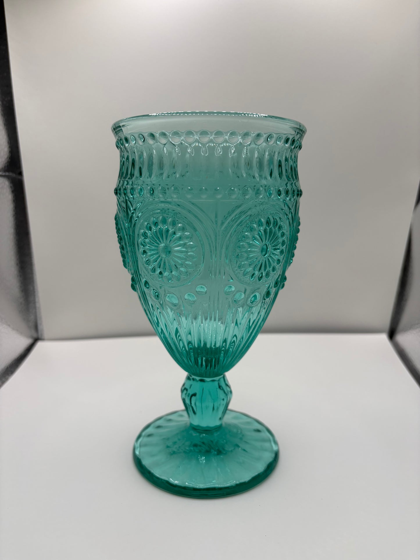 Pioneer Women Adeline 12 Ounce Footed Glass Goblet in Turquoise