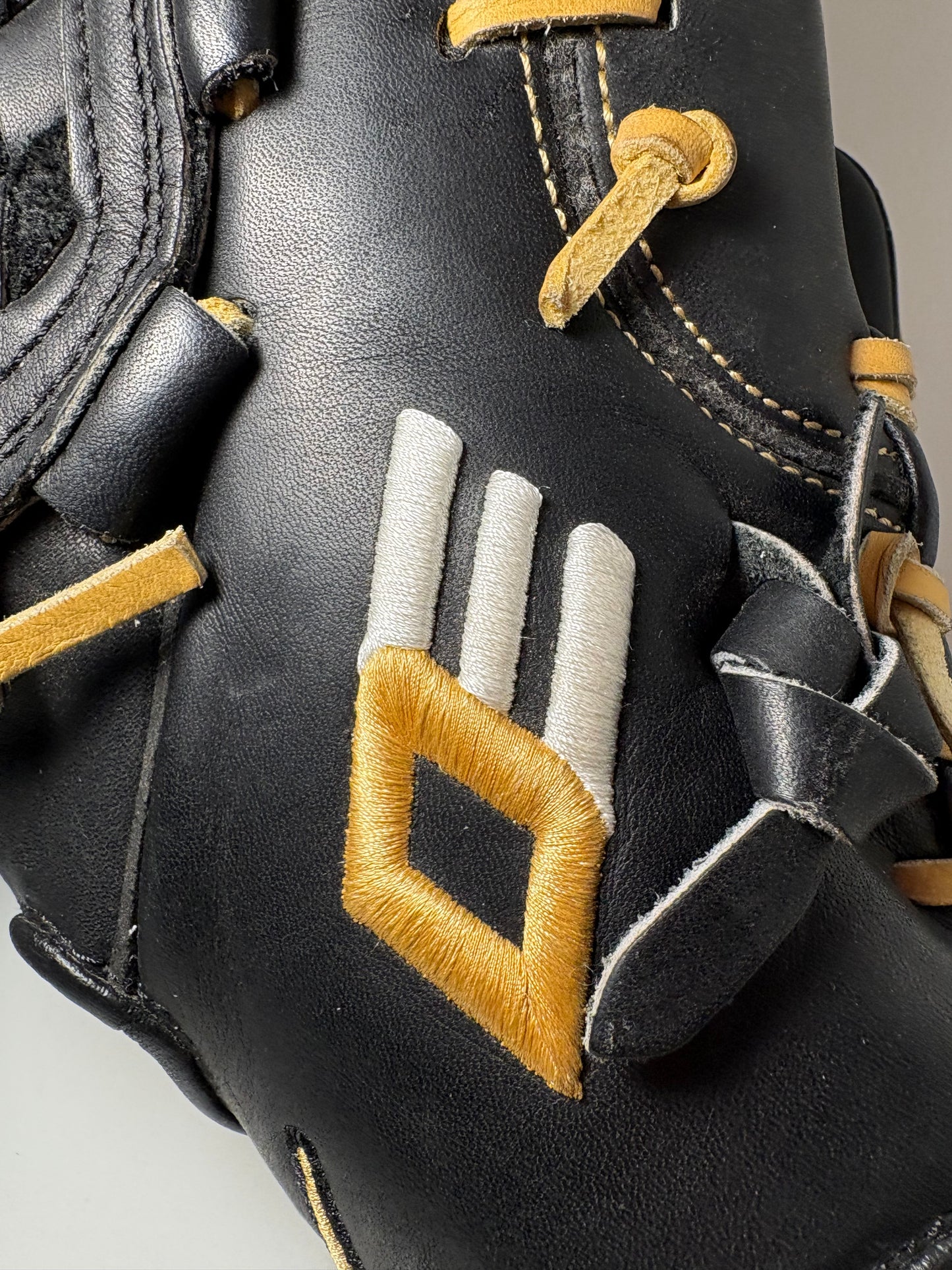 Nike Diamond Elite RHT Baseball Glove