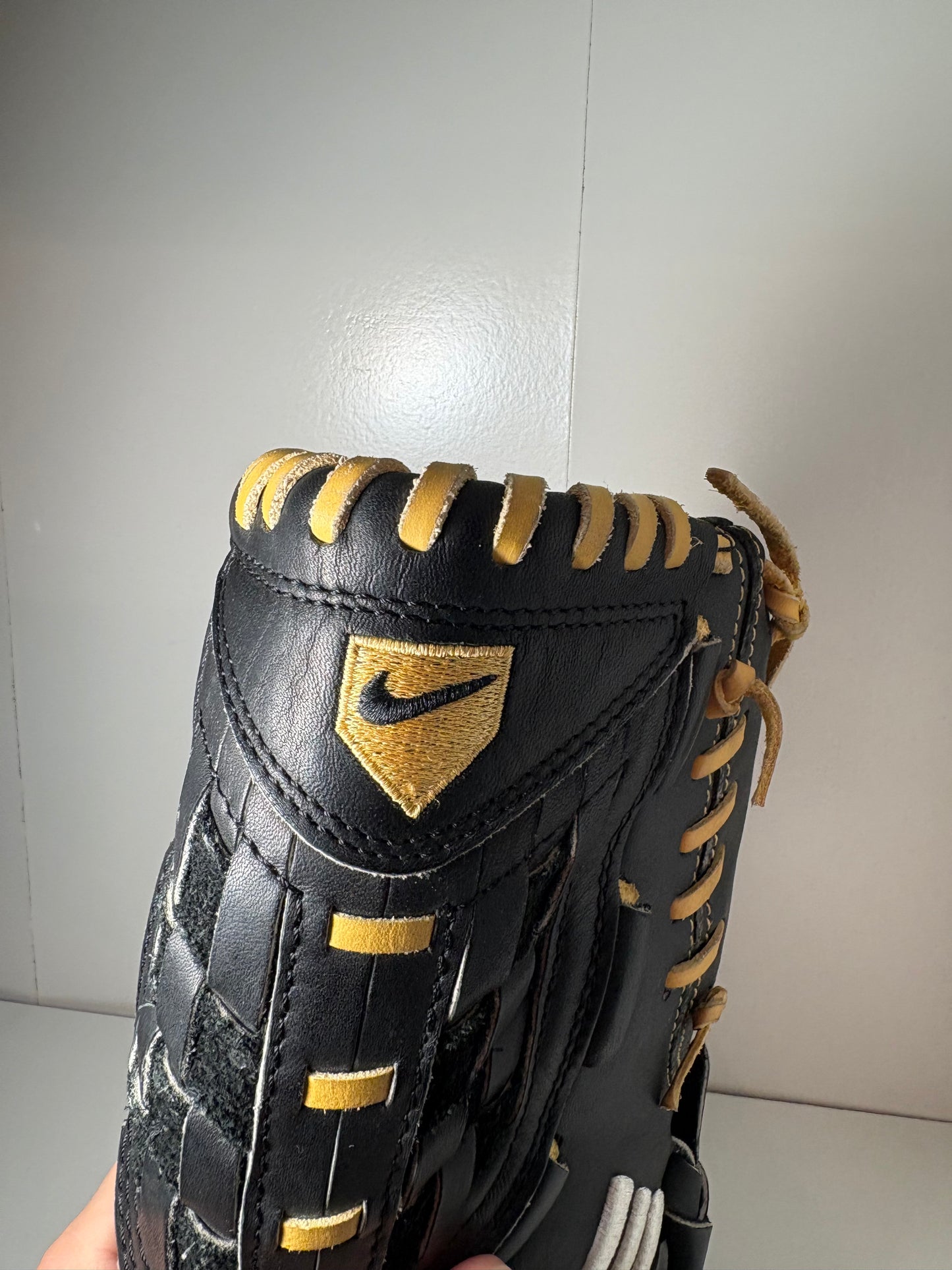Nike Diamond Elite RHT Baseball Glove