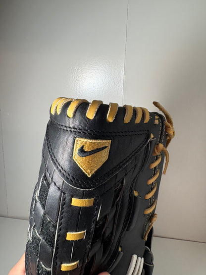Nike Diamond Elite RHT Baseball Glove